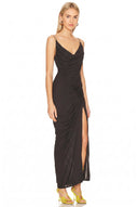 Vestido maxi drapeado con cuello tipo capucha